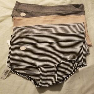 Four-Love by Gap Breathe Shorty Panties